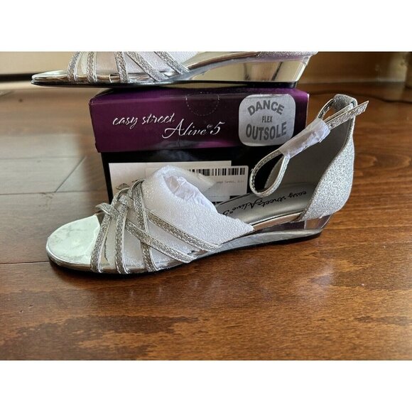 Easy Street Tarrah Crossover Wedge Sandals Silver Glitter 5 M NEW - Picture 3 of 5